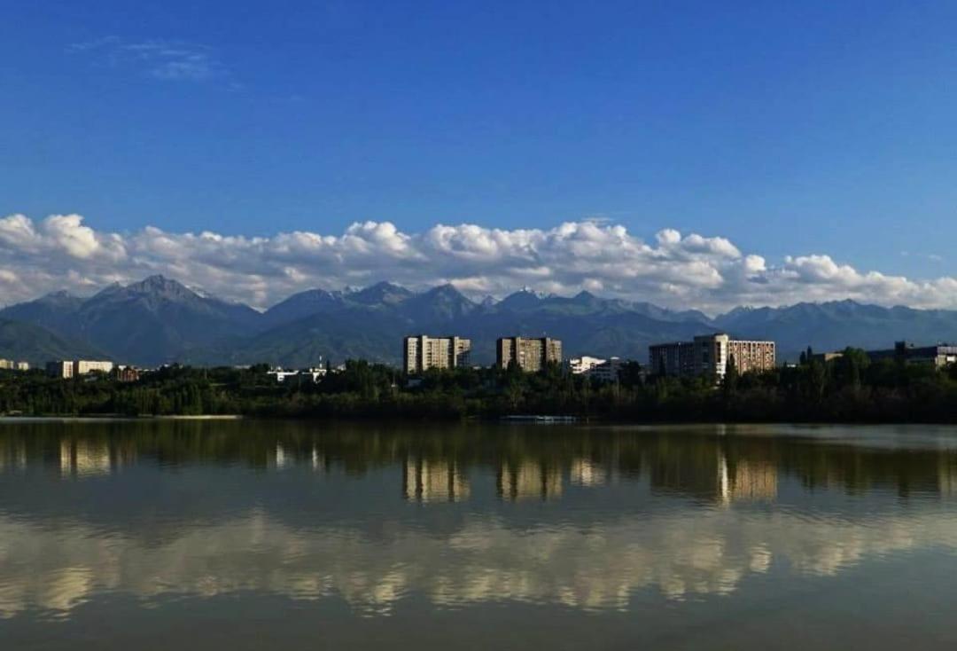 Tastaq Hostel Almaty Exteriér fotografie
